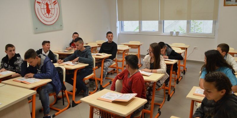 KURSET E GJUHËVE TË HUAJA DHE TË EDUKIMIT ETIKO – MORAL